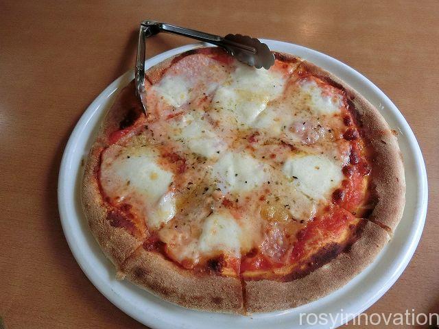 イルターボロ１３　トマトソースピザ